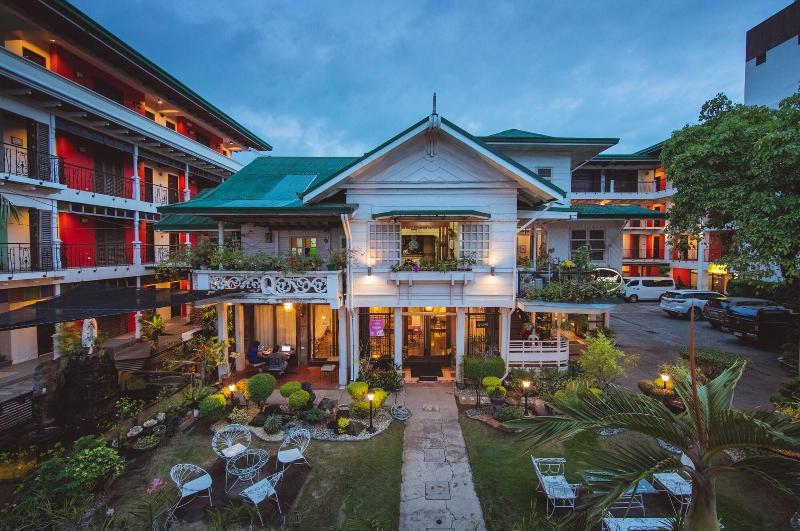 Rosvenil Hotel, 3-star hotel in Downtown Tacloban