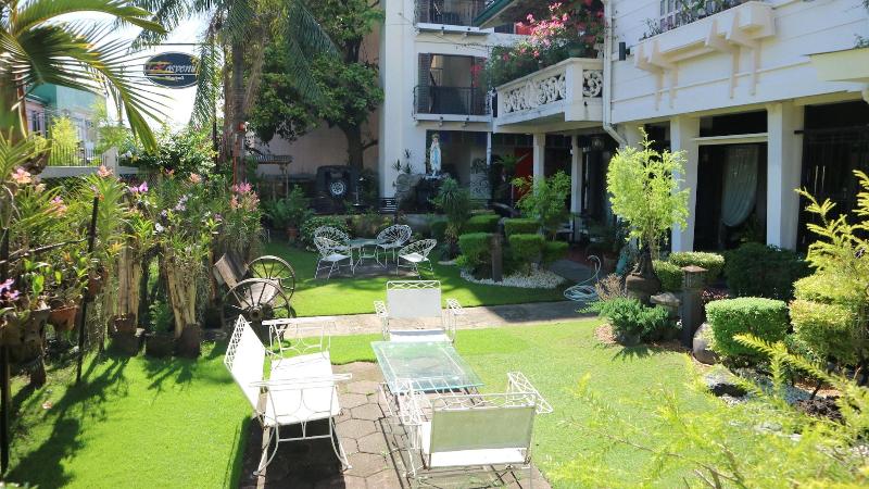 Photo of Rosvenil Hotel, 3-star hotel in Downtown Tacloban