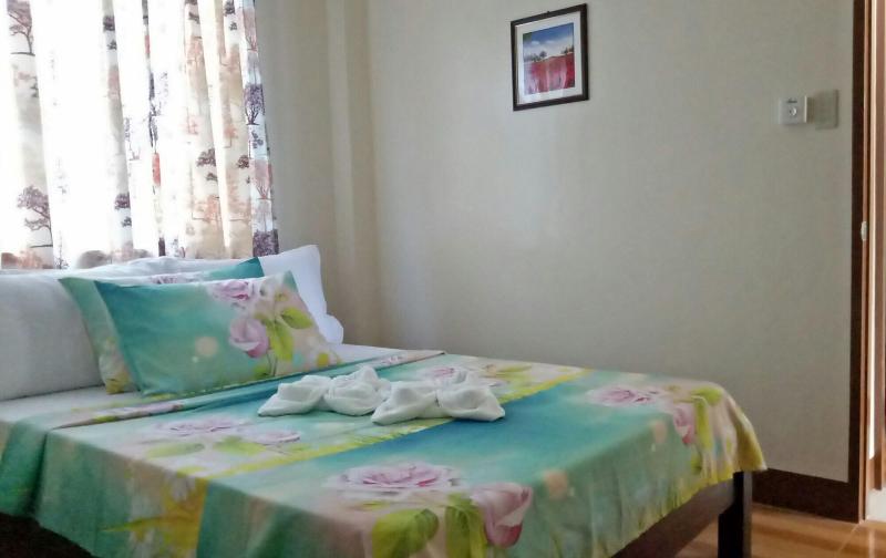 JV Haven Pension exterior, 2-Star hotel in El Nido