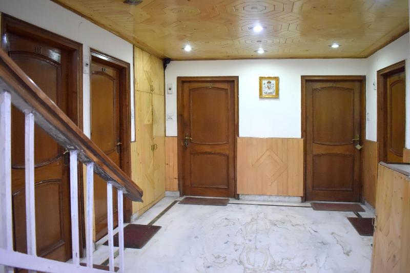Photo of OYO 10692 Hotel Shubham, 2-star hotel in Shimla District