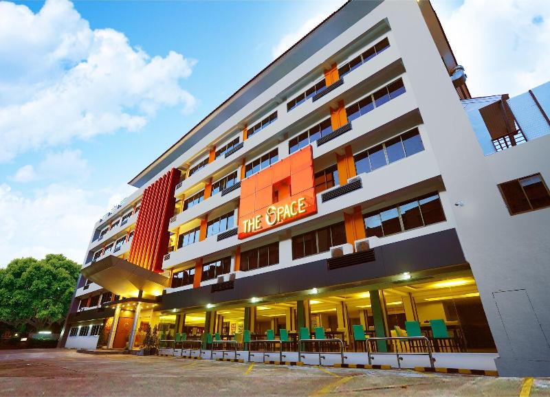 Q Space Residence, Singapore
