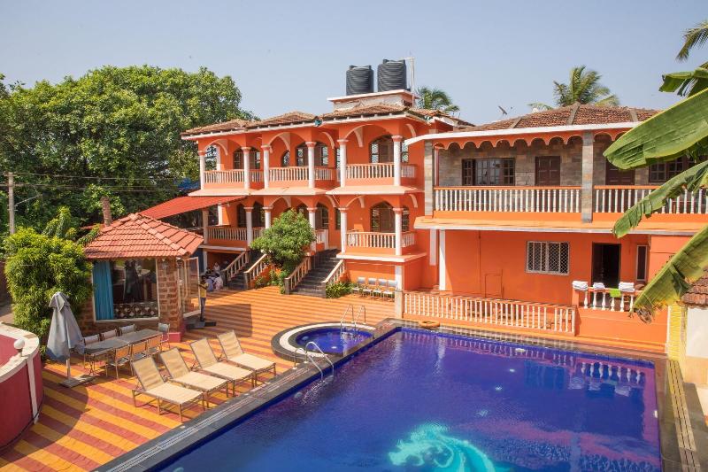Photo of Larios Beach Holidays, 3-star hotel in Baga