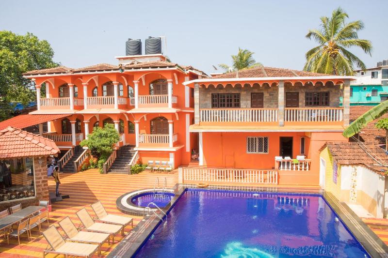 Photo of Larios Beach Holidays, 3-star hotel in Baga