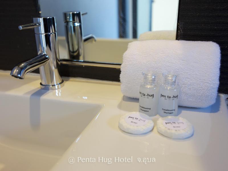 Photo of Pentahug Hotel, 3-star hotel in Ubon Ratchathani