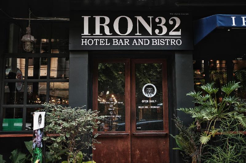 Iron32 Hotel, Singapore