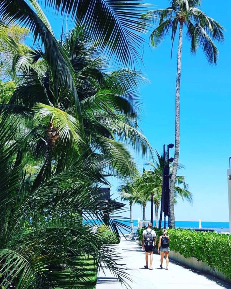 Combo Beach Hotel Samui, Singapore