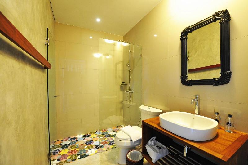 Photo of Phratamnak Inn, 3-star hotel in Pattaya (and vicinity)