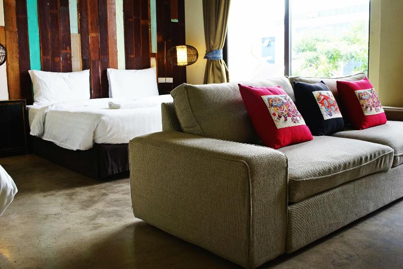 Photo of Phratamnak Inn, 3-star hotel in Pattaya (and vicinity)