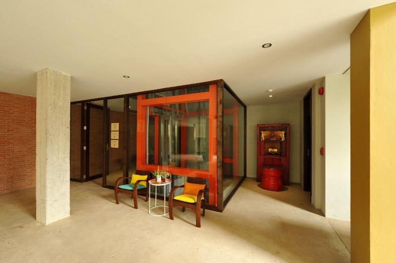 Photo of Phratamnak Inn, 3-star hotel in Pattaya (and vicinity)