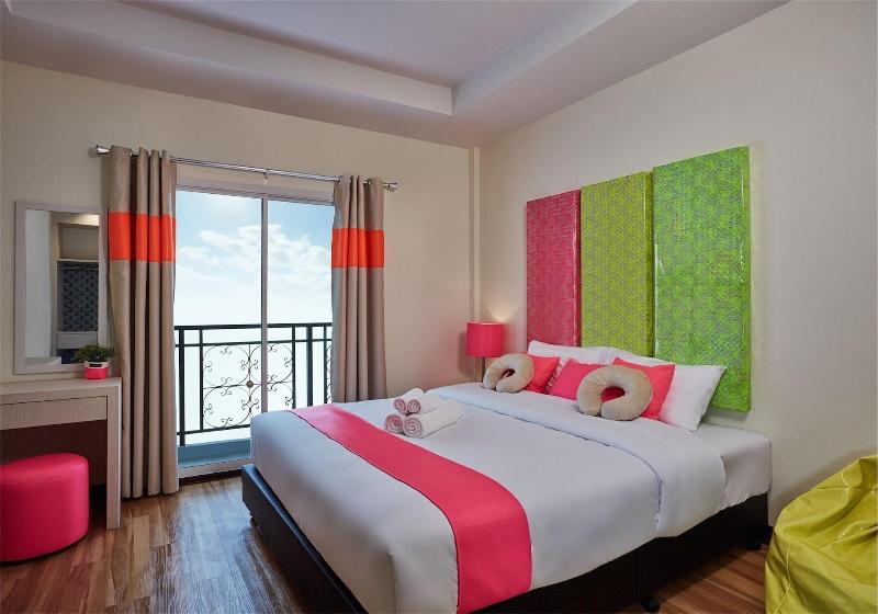 Photo of Bangkok River Loka Hotel, 3-star hotel in Bang Kho Laem