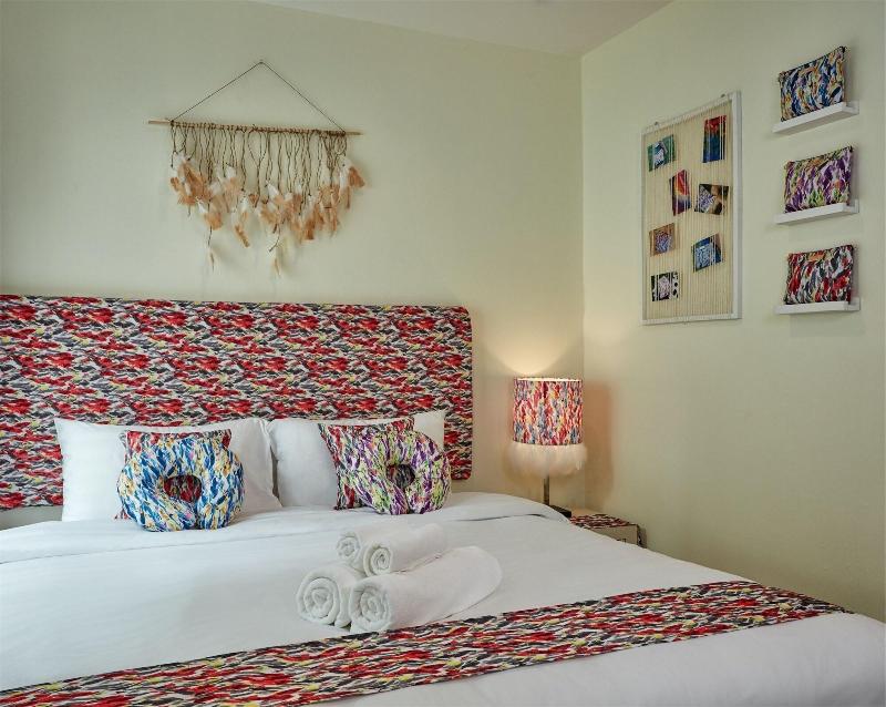 Photo of Bangkok River Loka Hotel, 3-star hotel in Bang Kho Laem