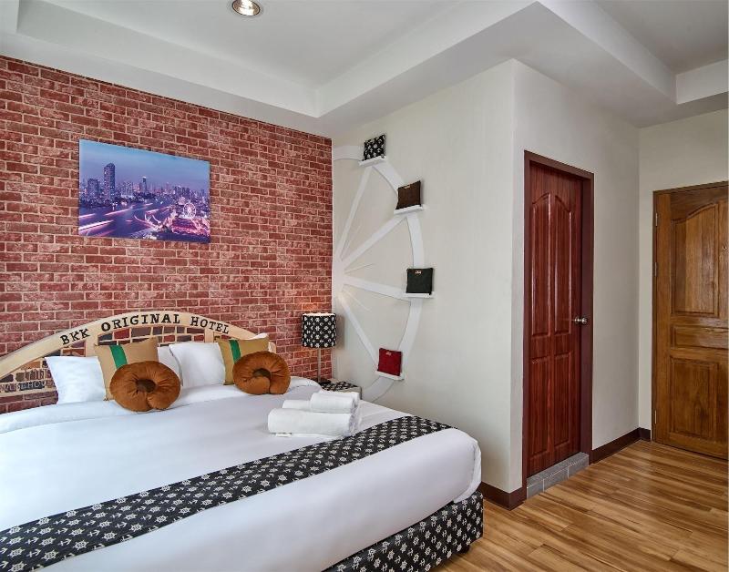 Photo of Bangkok River Loka Hotel, 3-star hotel in Bang Kho Laem