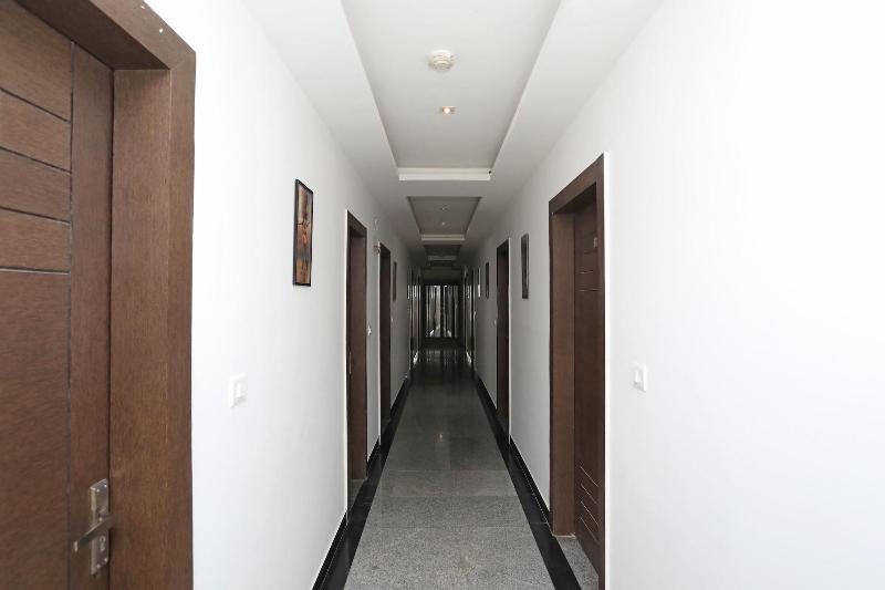 Photo of OYO 10454 Hotel Riviera, 3-star hotel in Agra District
