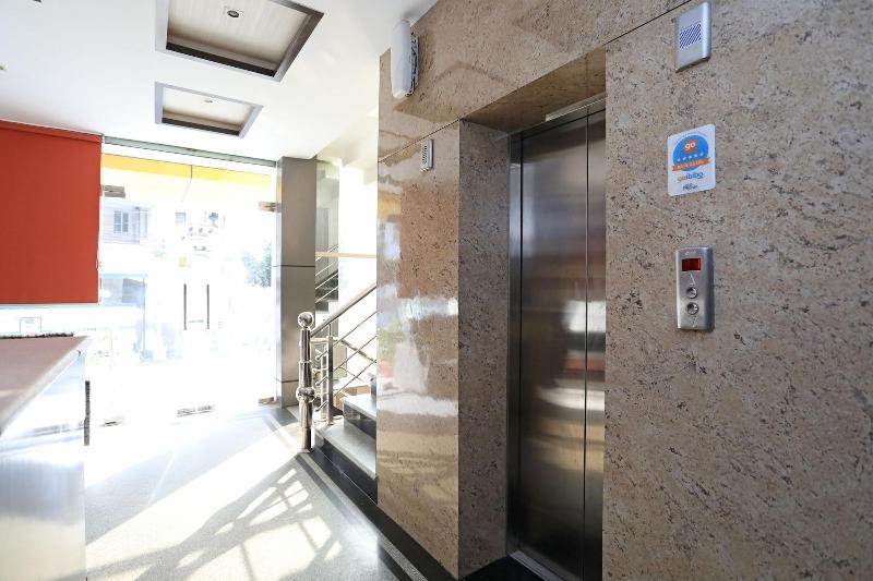 Photo of OYO 10454 Hotel Riviera, 3-star hotel in Agra District