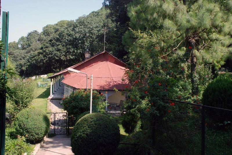 Photo of Alasia Hotel, 3-star hotel in Kasauli
