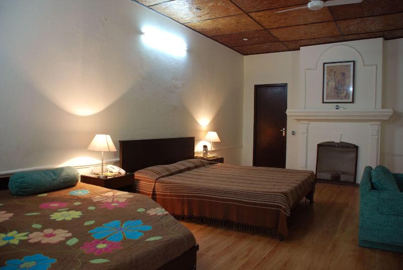 Photo of Alasia Hotel, 3-star hotel in Kasauli