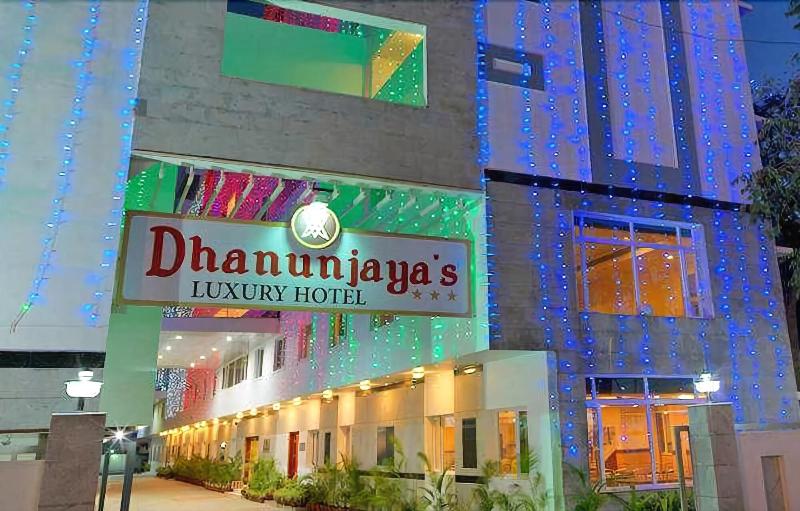 Photo of Dhanunjayas Luxury Hotel, 3-star hotel in Hosur