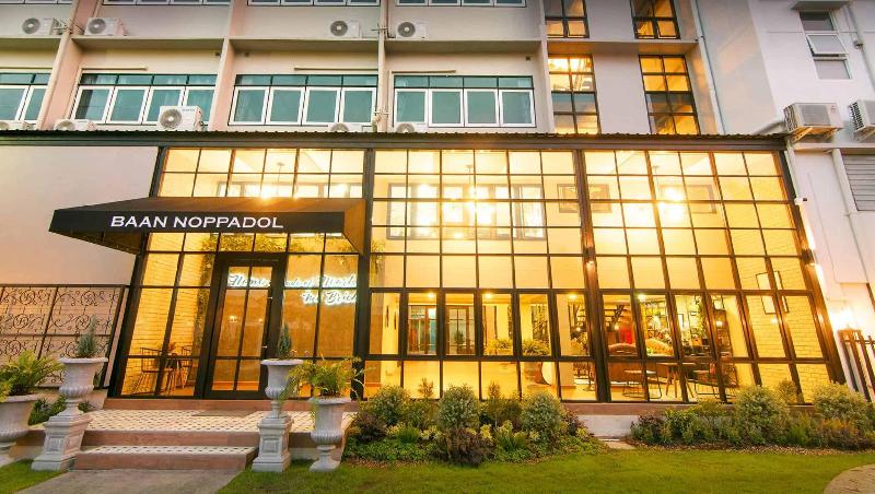 Photo of Baan Noppadol Hua Hin Loft Hotel, 3-star hotel in Bo Fai