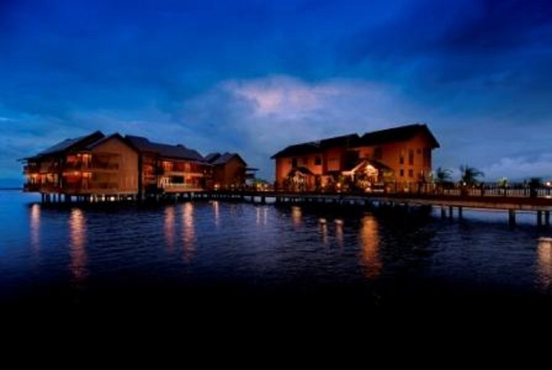 Bukit Merah Laketown Resort, Singapore
