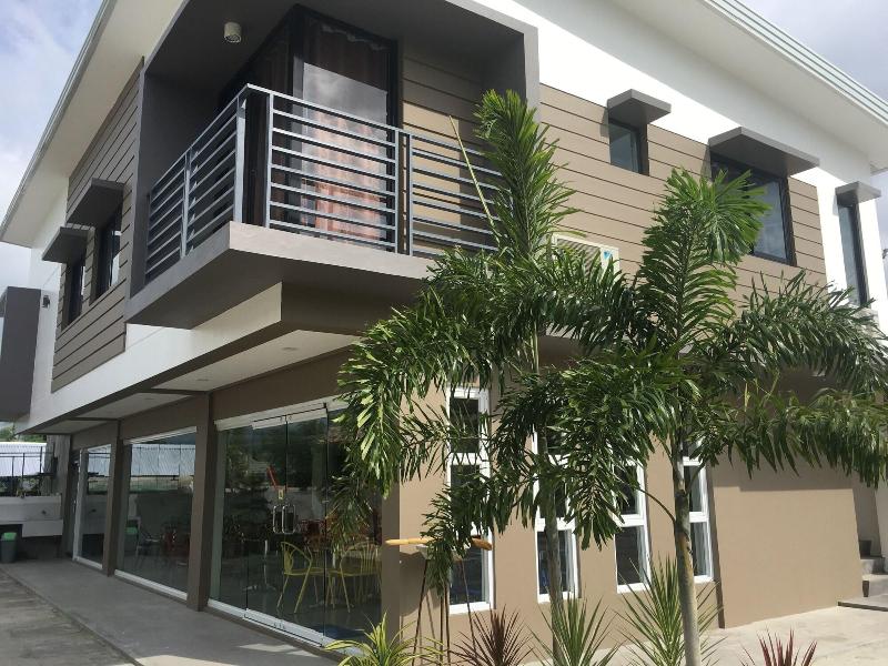 Photo of Comodidad de Amanda, 3-star hotel in Vigan