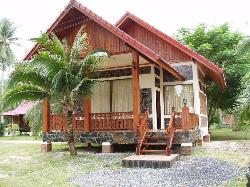 Wattana House, Singapore