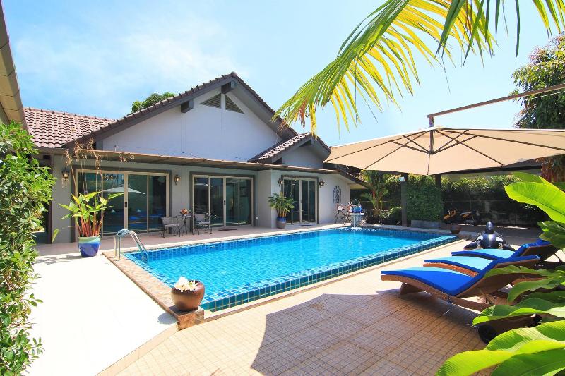 Photo of The Snug Airportel, 3-star hotel in Phuket (and vicinity)