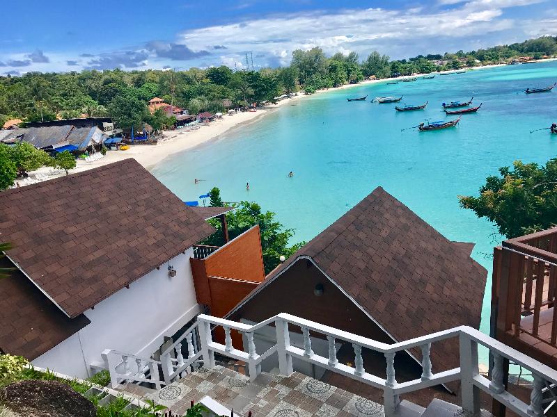 Photo of Chareena Hill Beach Resort, 3-star hotel in Koh Lipe