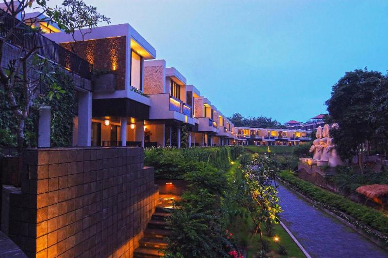The Sterling Uluwatu, Singapore
