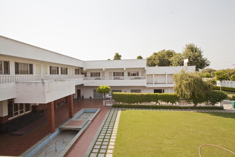 Photo of Grand Hotel Agra, 3-star hotel in Agra District