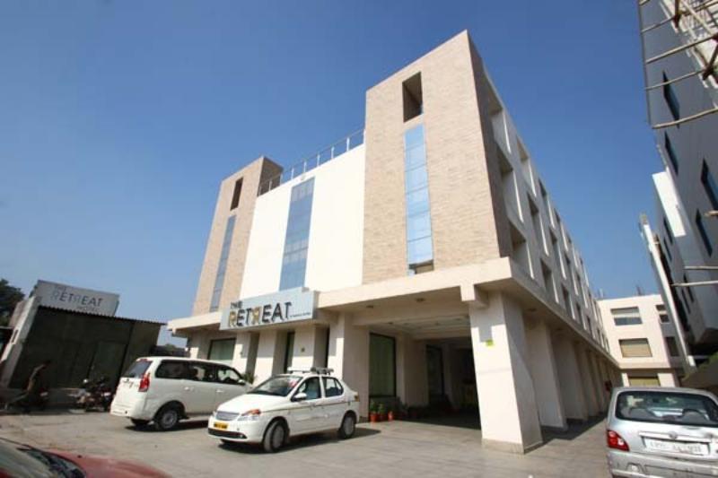 The Retreat exterior, 4-Star hotel in Agra District