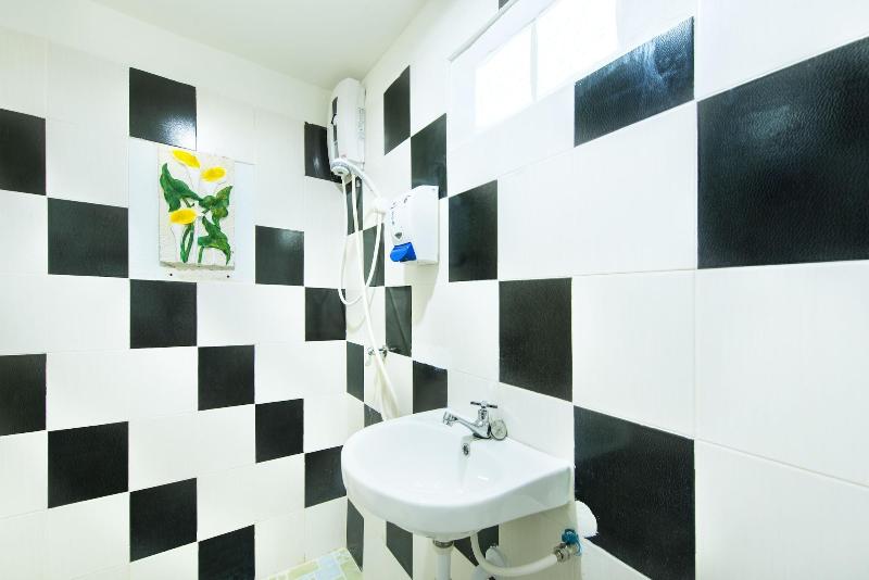 Photo of Ivy Cottage by Qiu Hotel hotel in Mittaphap