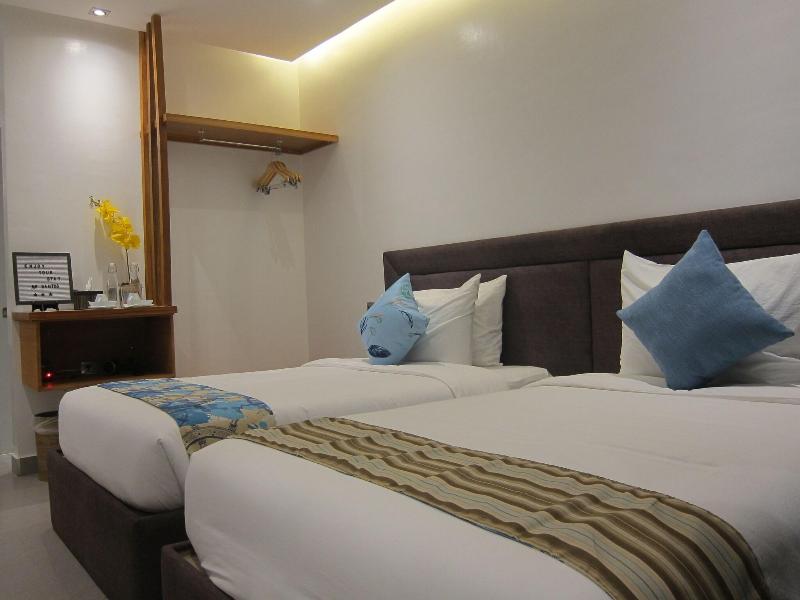 Photo of White Breeze Palawan Boutique Hotel, 4-star hotel in Palawan (province)