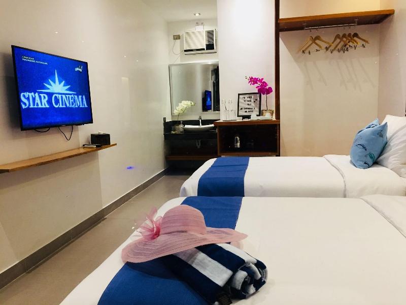 Photo of White Breeze Palawan Boutique Hotel, 4-star hotel in Palawan (province)