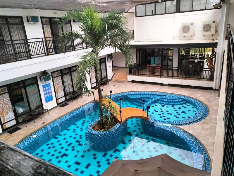 Photo of White Breeze Palawan Boutique Hotel, 4-star hotel in Palawan (province)