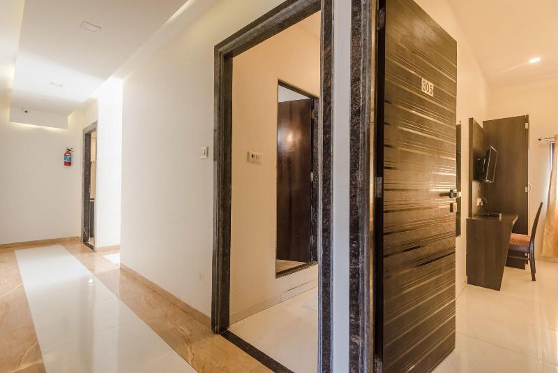 Photo of OYO 4083 Hotel Alfa Grand, 2-star hotel in Mumbai (and vicinity)