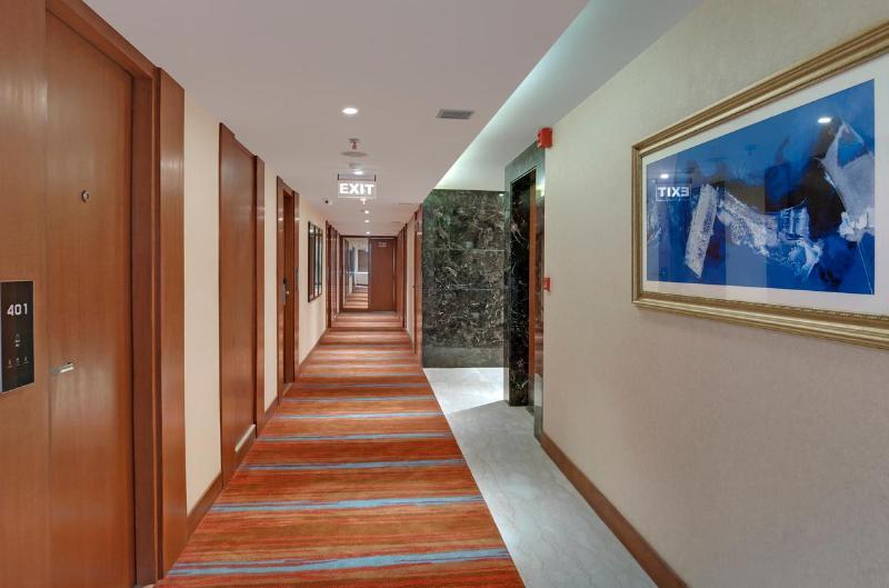 Photo of Beacon Hotel Nirman Vihar New Delhi, 3-star hotel in Delhi