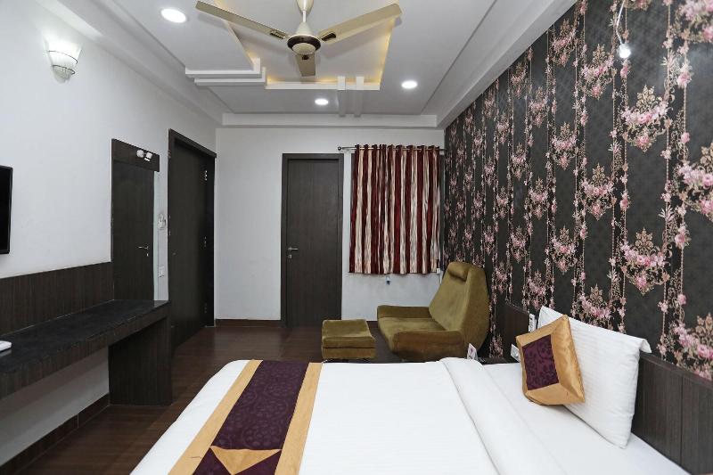 Photo of Hotel Flowers Inn, 3-star hotel in Kota