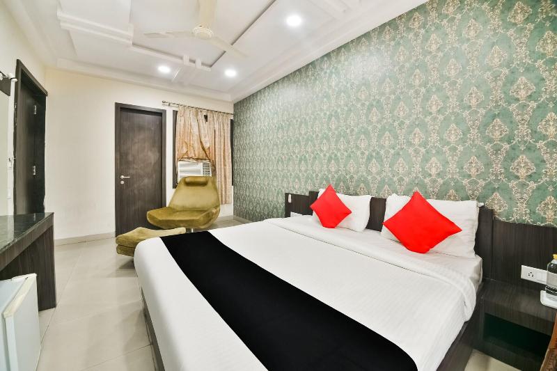 Photo of Hotel Flowers Inn, 3-star hotel in Kota