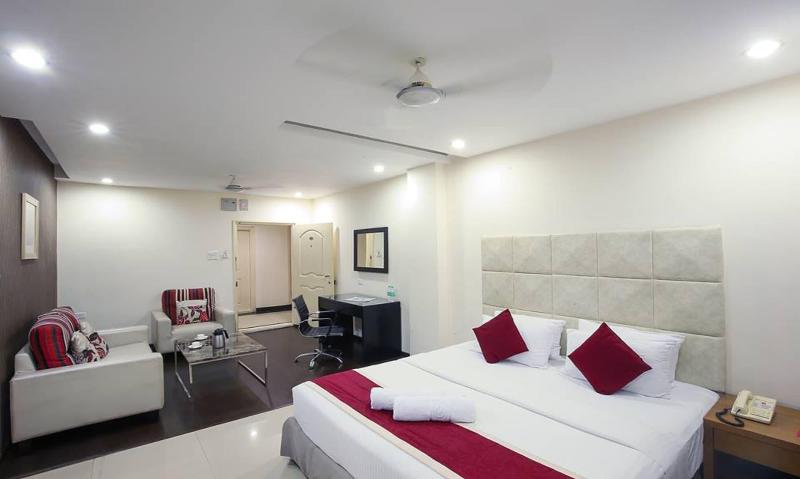 At Home Suites exterior, 3-Star hotel in Hyderabad (and vicinity)