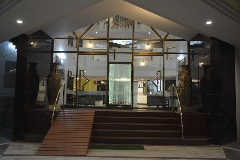 Photo of Hotel Surya Executive, 3-star hotel in Solapur