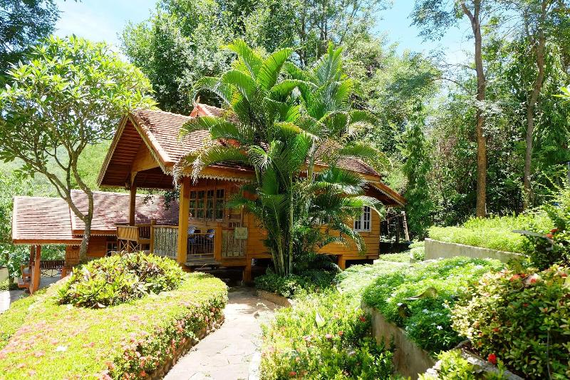 Photo of Baanpufa Resort, 3-star hotel in Kanchanaburi (province)