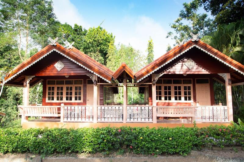 Photo of Baanpufa Resort, 3-star hotel in Kanchanaburi (province)