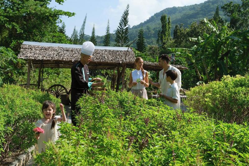 Photo of Le Meridien Phuket Beach Resort, 5-star hotel in Karon Beach