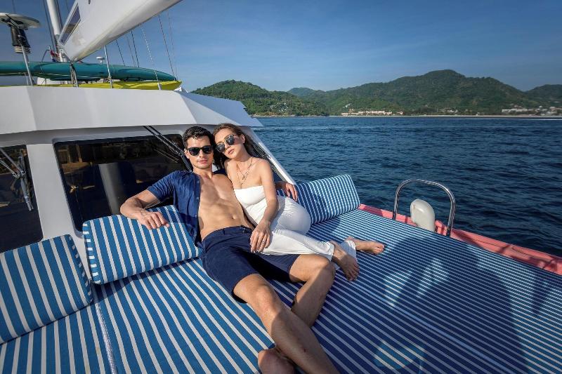 Photo of Le Meridien Phuket Beach Resort, 5-star hotel in Karon Beach