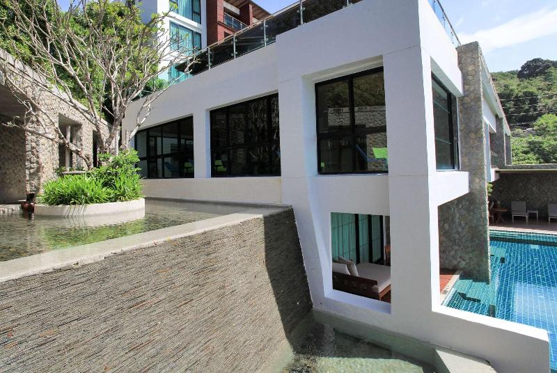 Zenmaya Oceanfront Phuket, Trademark Collection by Wyndham, 5-star hotel in Phuket (and vicinity)