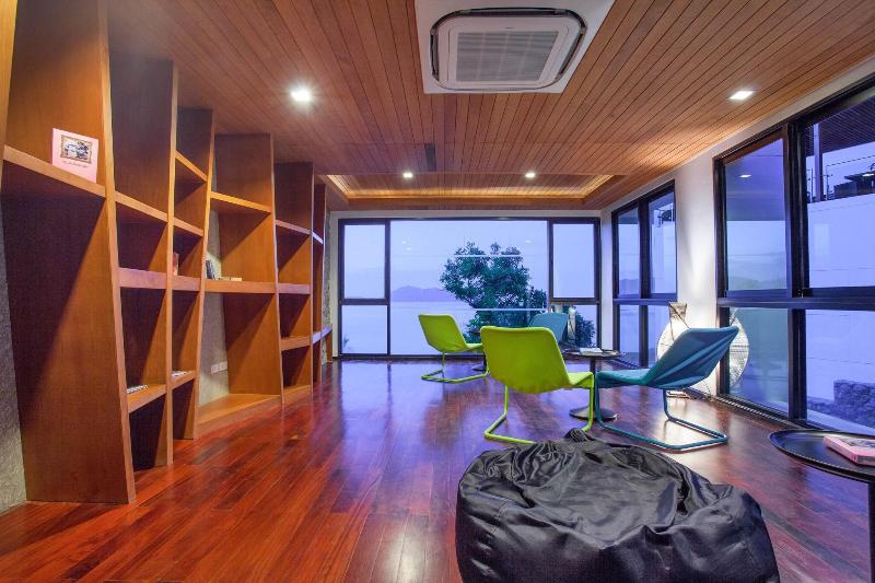 Photo of Zenmaya Oceanfront Phuket, Trademark Collection by Wyndham, 5-star hotel in Phuket (and vicinity)