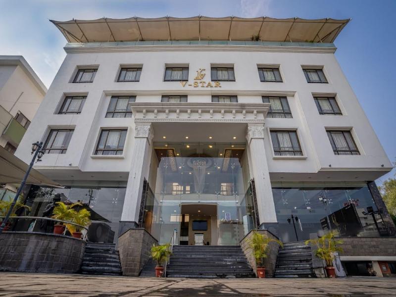 Photo of Hotel V Star, 3-star hotel in Ahmednagar