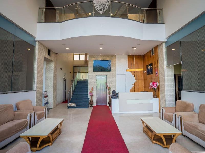 Photo of Hotel V Star, 3-star hotel in Ahmednagar