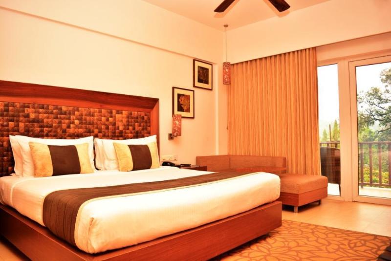 Photo of Fariyas Resort Lonavala, 4-star hotel in Pune District