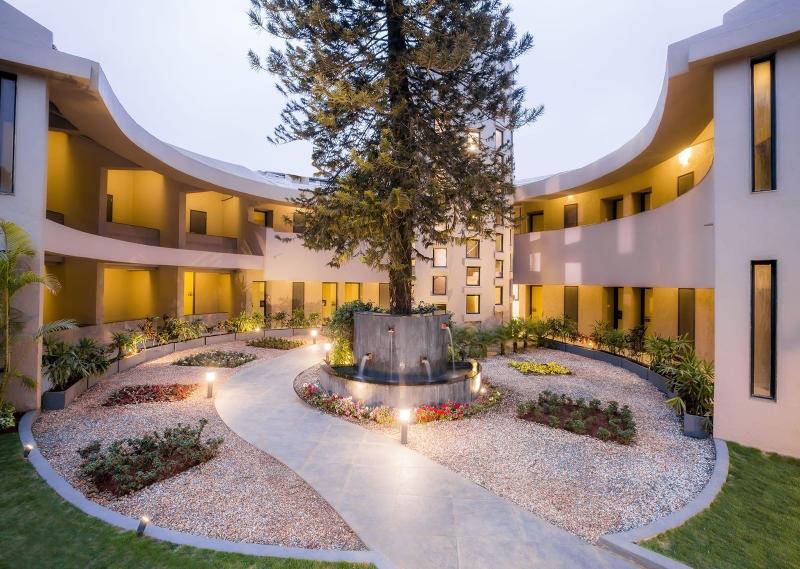 Sarovar Portico Lonavala exterior, 3-Star hotel in Pune District